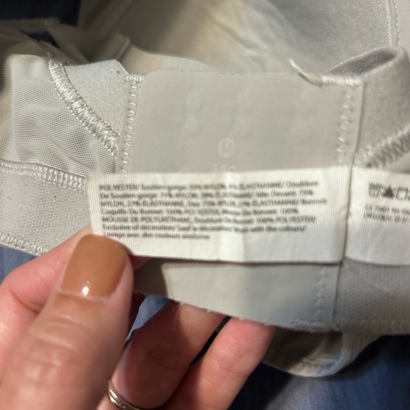 Lululemon Light Gray Sports Bra 36C - Picture 5 of 5